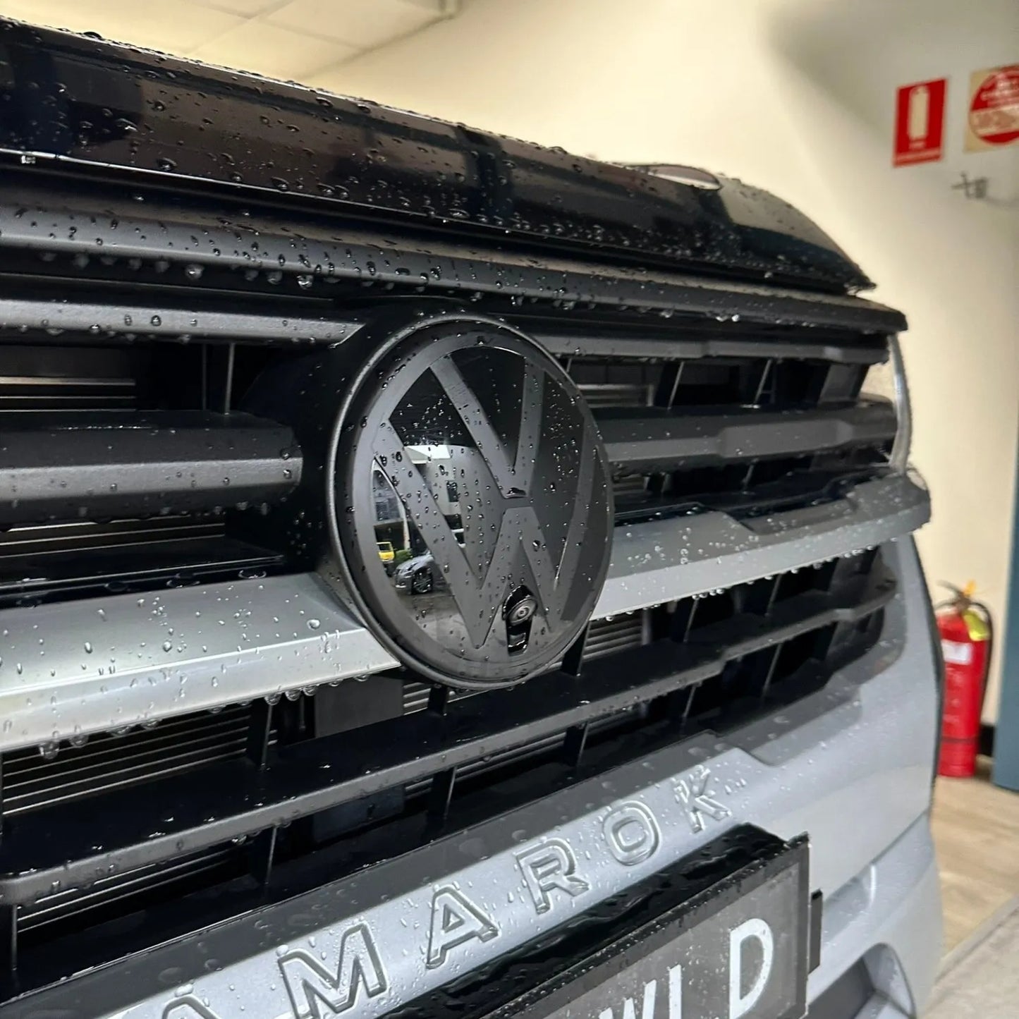 Volkswagen Amarok NF Front Badge Overlay (2023+)