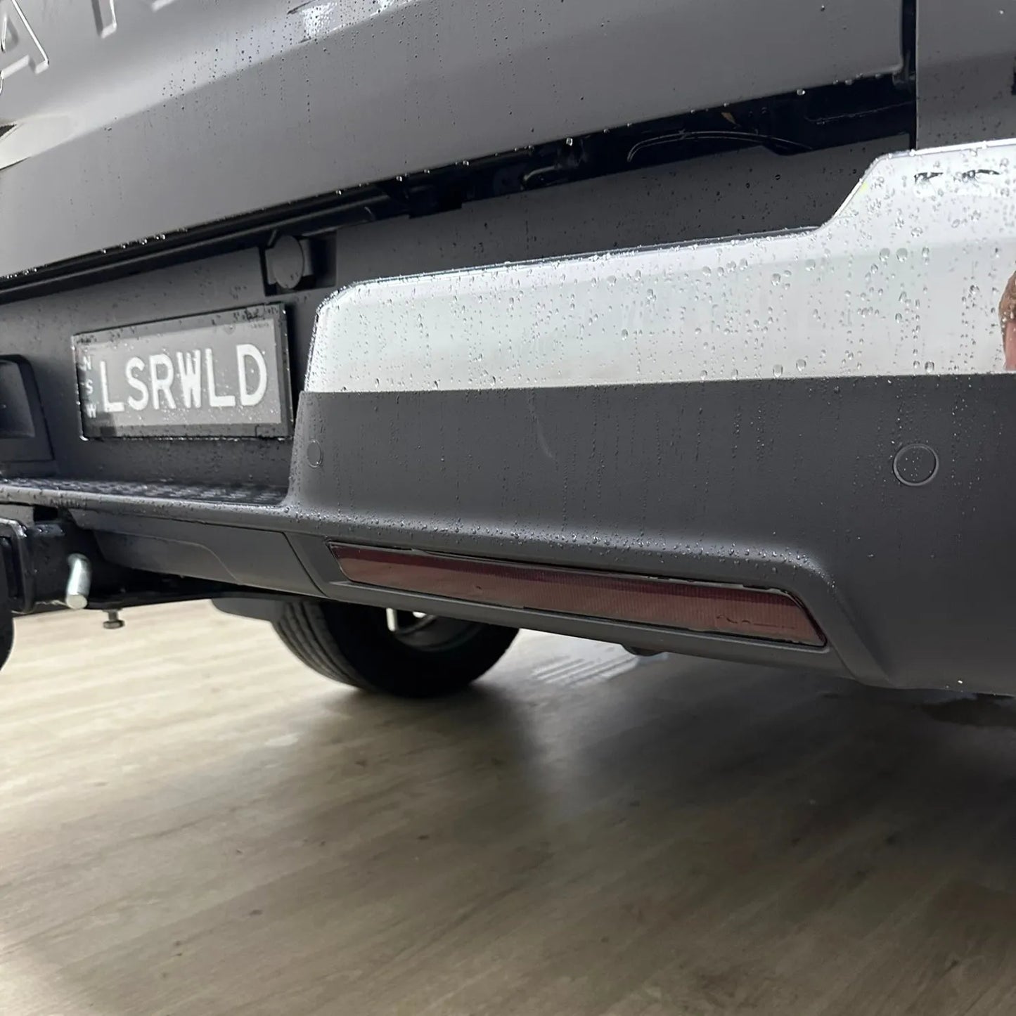 Volkswagen Amarok NF Rear Reflector Overlay