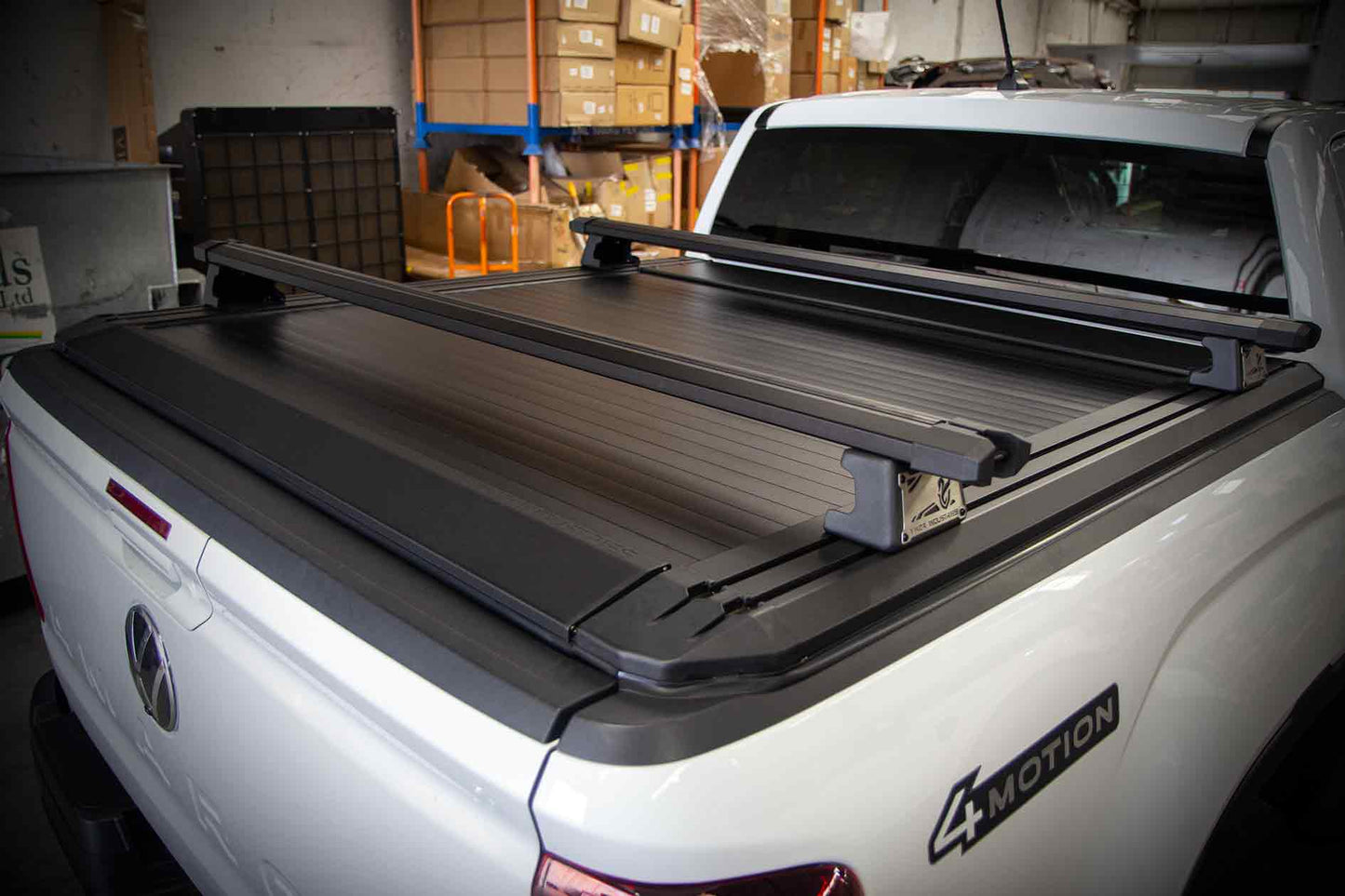 Volkswagen Amarok Electric Roller Shutter (2023+)