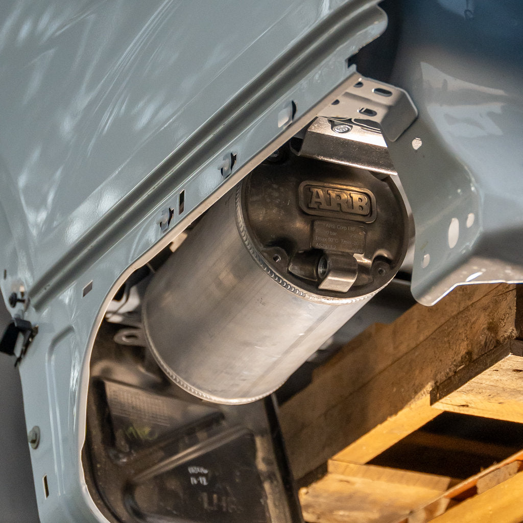 ARB 4L Air Tank Under-Tub Mount Volkswagen Amarok (2023+)